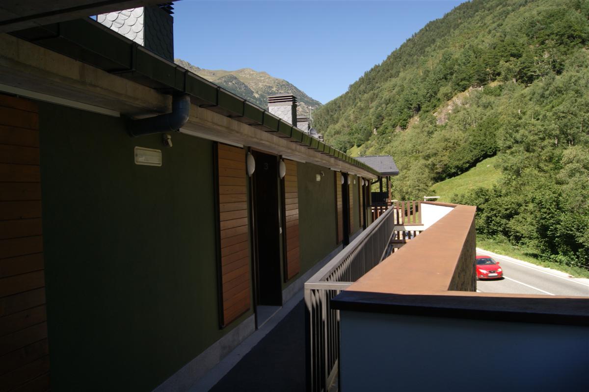 Apartaments Els Esquiadors Ллортс Экстерьер фото