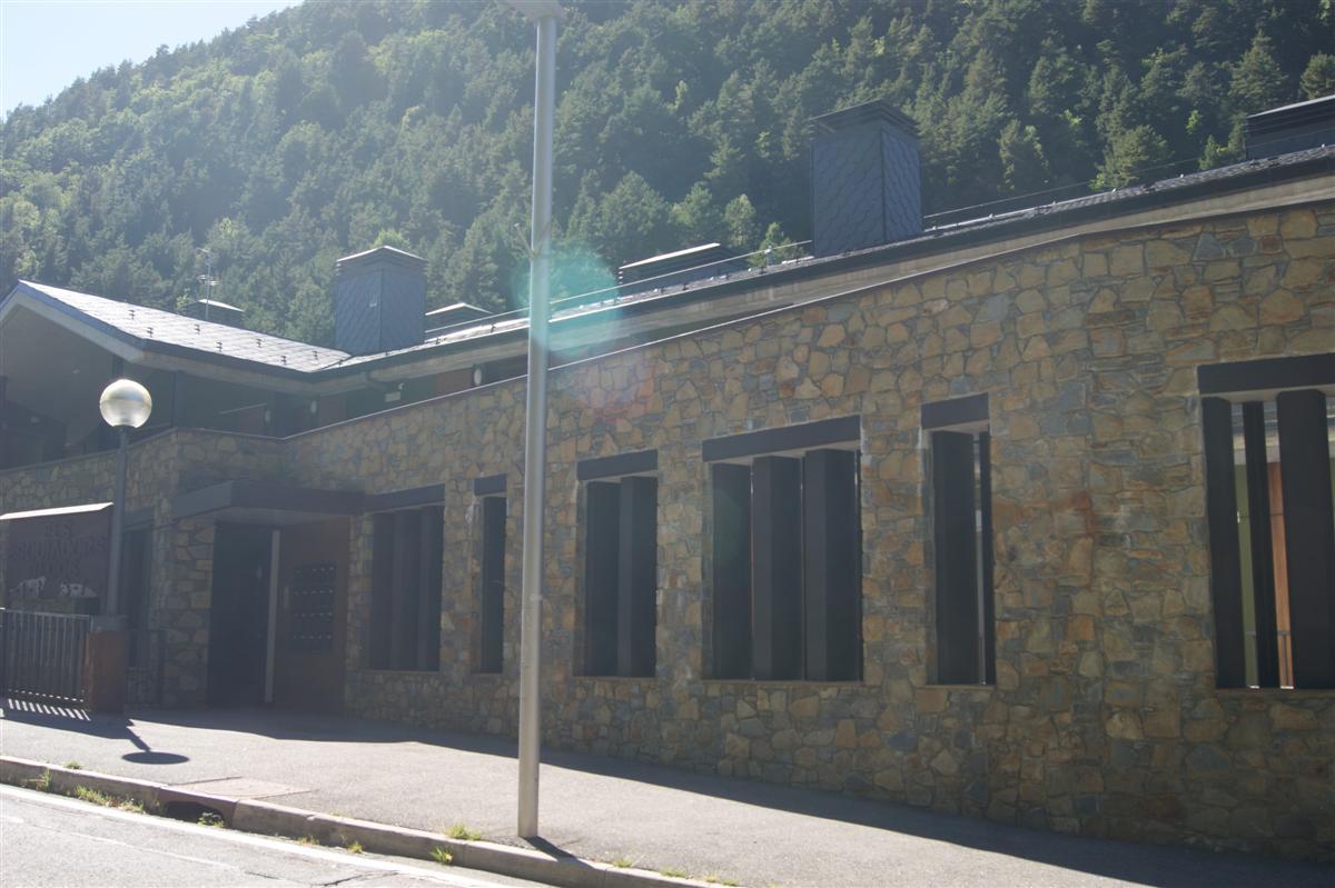 Apartaments Els Esquiadors Ллортс Экстерьер фото