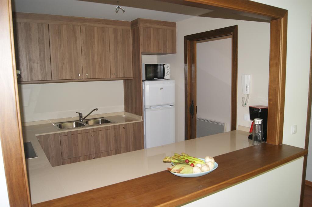 Apartaments Els Esquiadors Ллортс Экстерьер фото