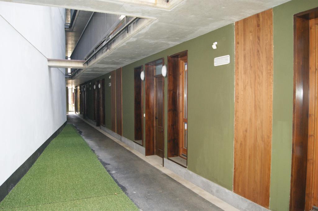Apartaments Els Esquiadors Ллортс Экстерьер фото